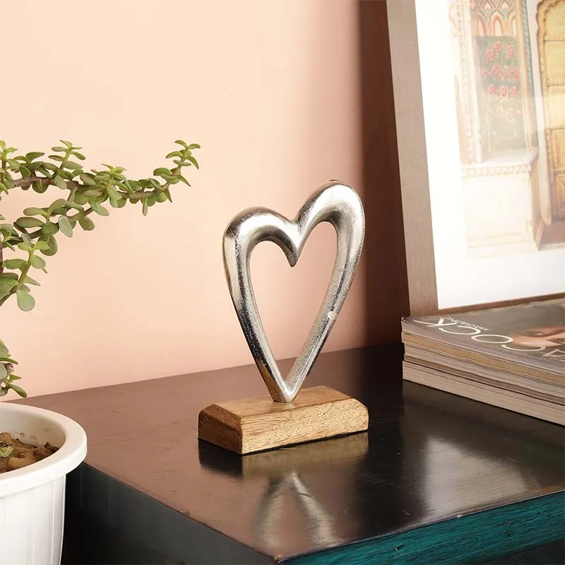 Ada Heart Decor Showpiece