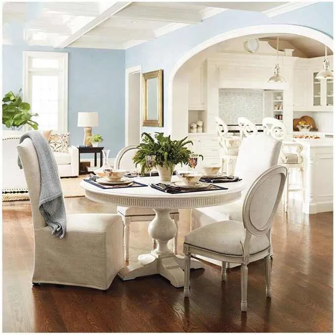 dining room chairs .. مقاعد لغرفة الطعام