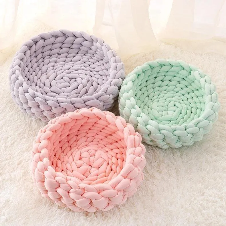 Fluffy Knitted Round Cat Bed