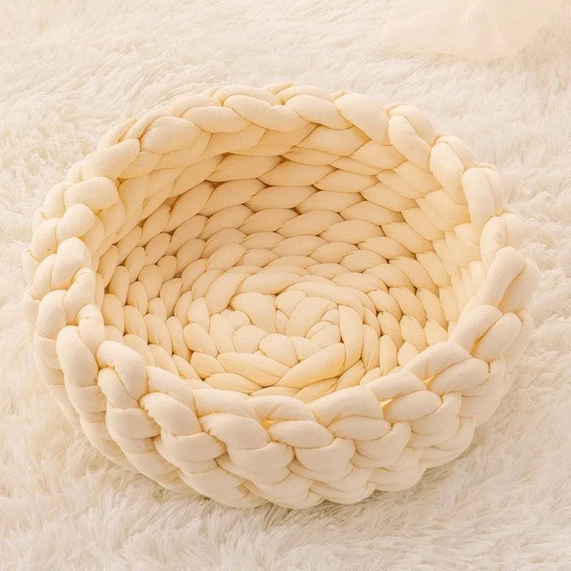 Fluffy Knitted Round Cat Bed