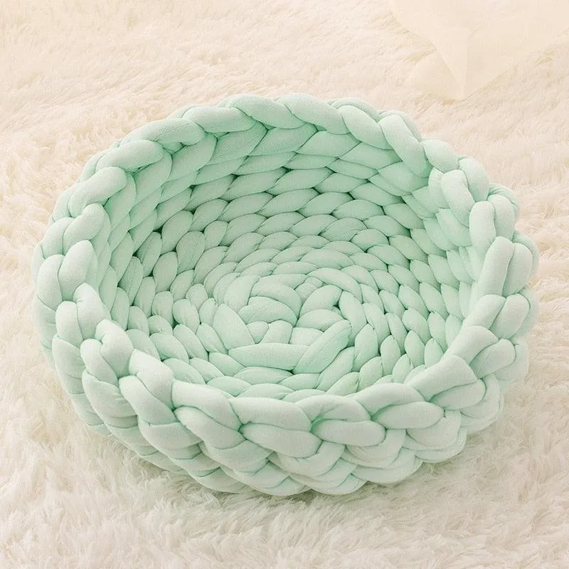 Fluffy Knitted Round Cat Bed