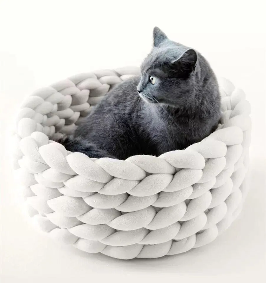 Fluffy Knitted Round Cat Bed
