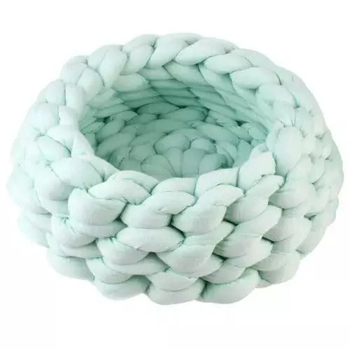 Fluffy Knitted Round Cat Bed