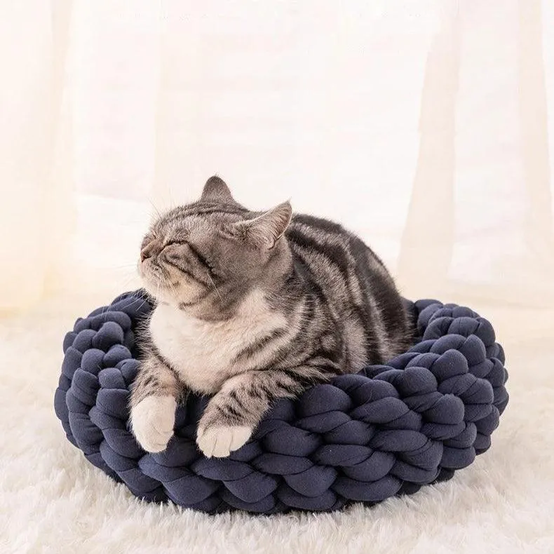 Fluffy Knitted Round Cat Bed