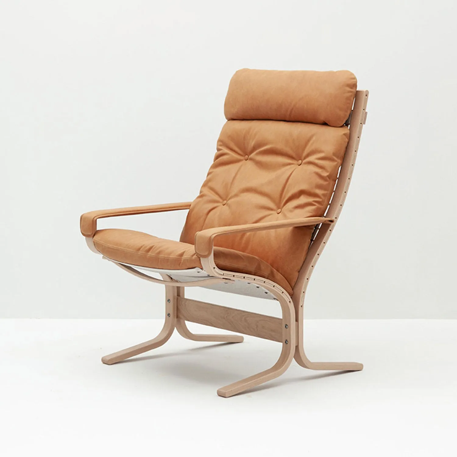 hjelle | siesta classic 301 chair | high back with arms | oak   vintage 413 leather