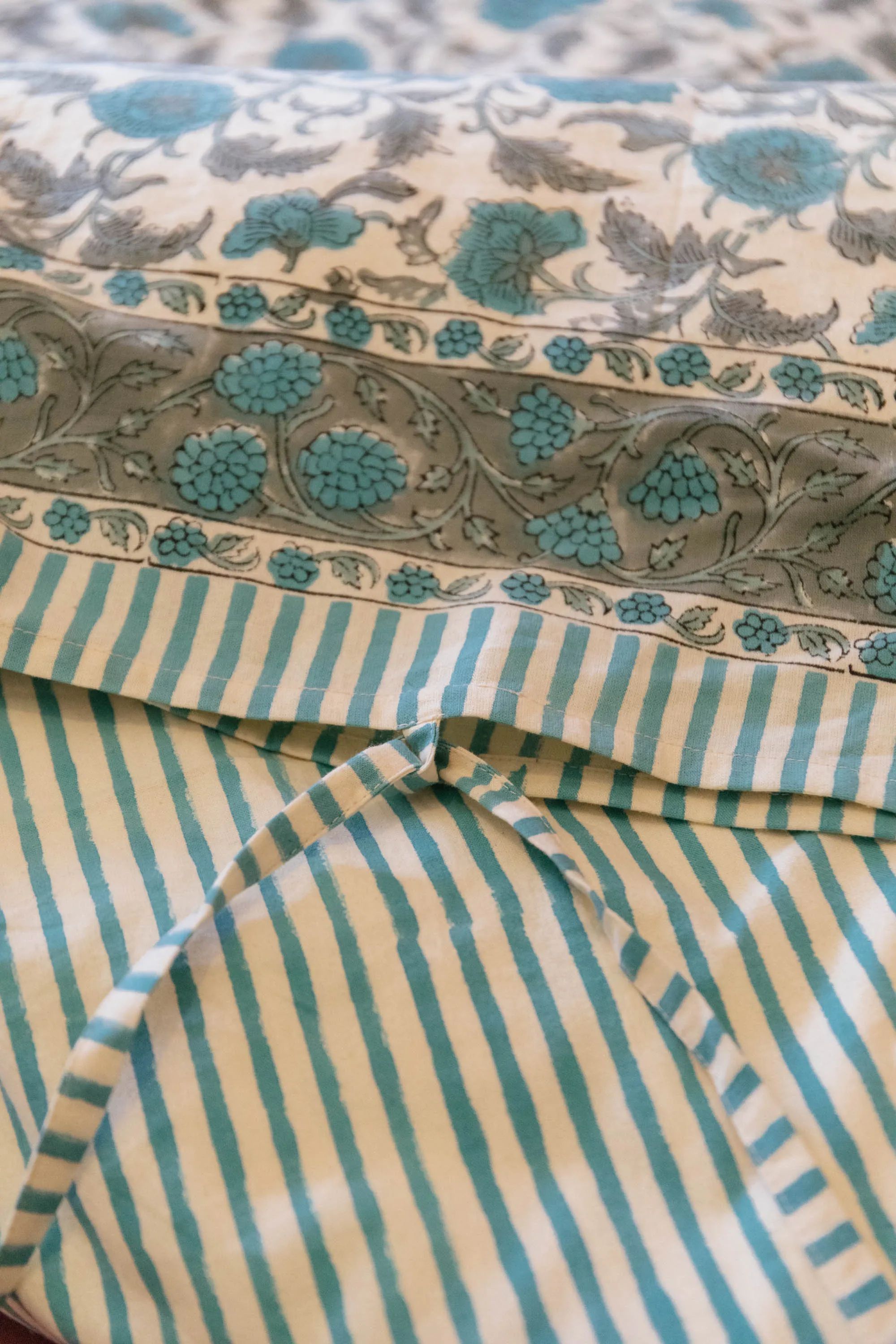 Jasmine Duvet Set in Vintage Blue - Kingsize