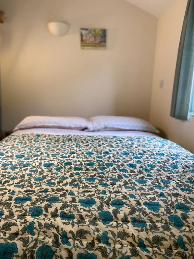 Jasmine Quilt in Vintage Blue - Single