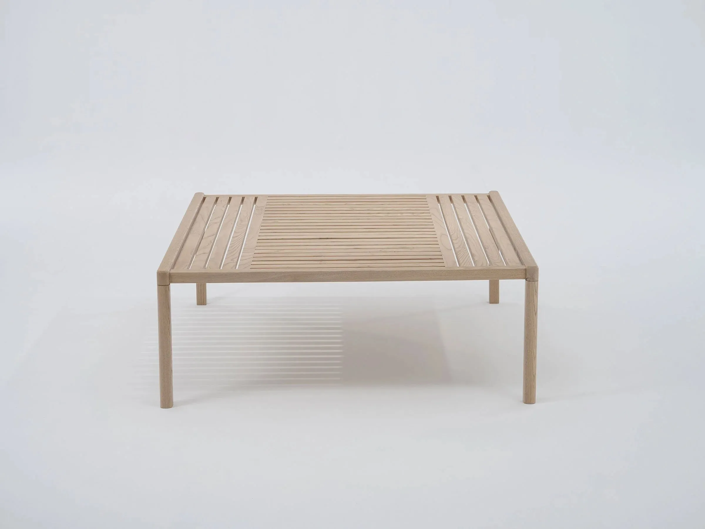 Kapet Coffee Table