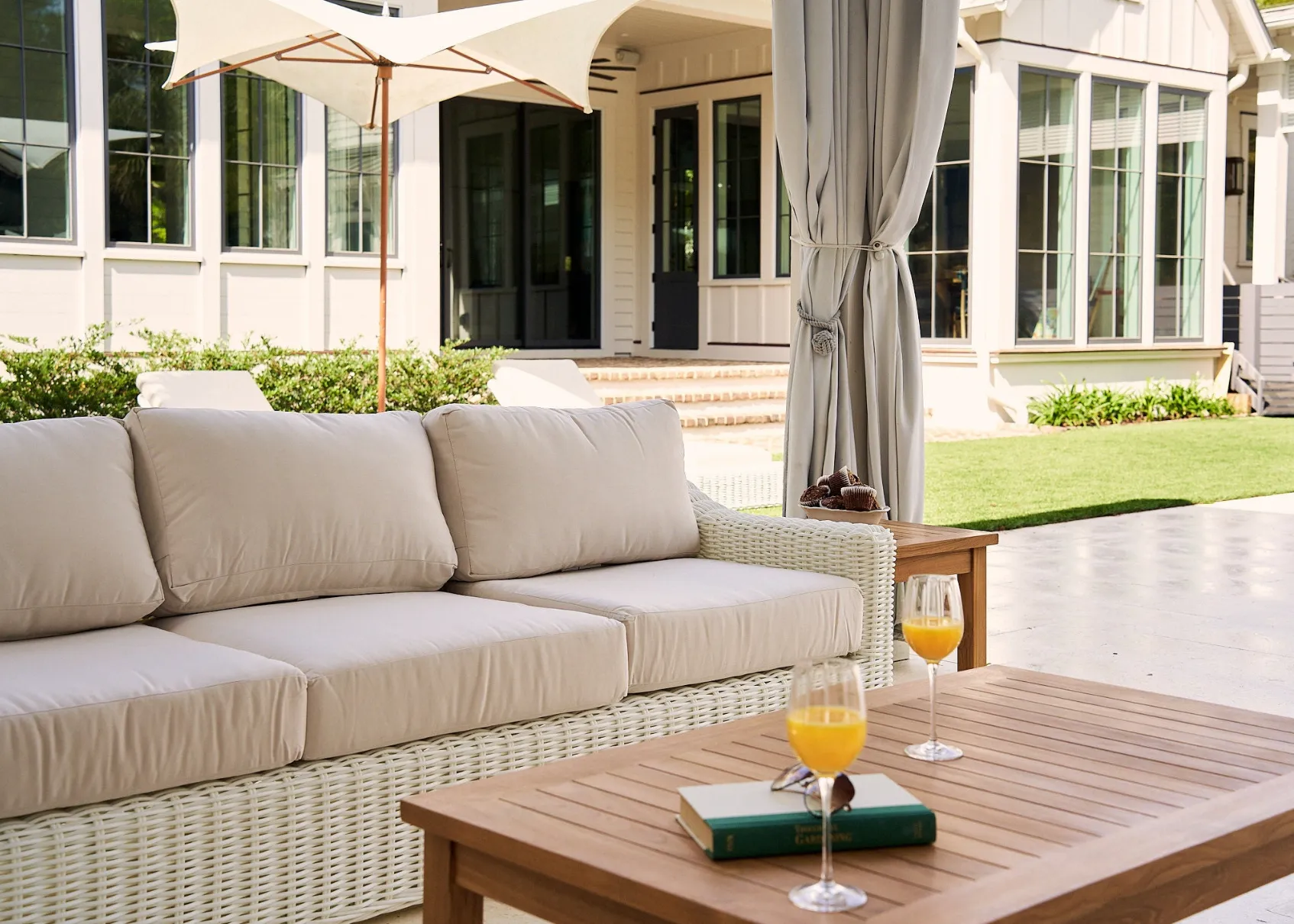 Newport Outdoor 4-Piece Sectional