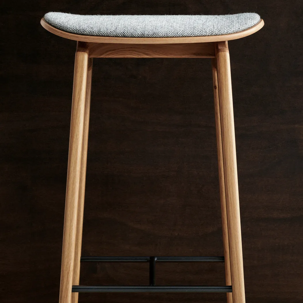 NY11 Bar Stool Leather