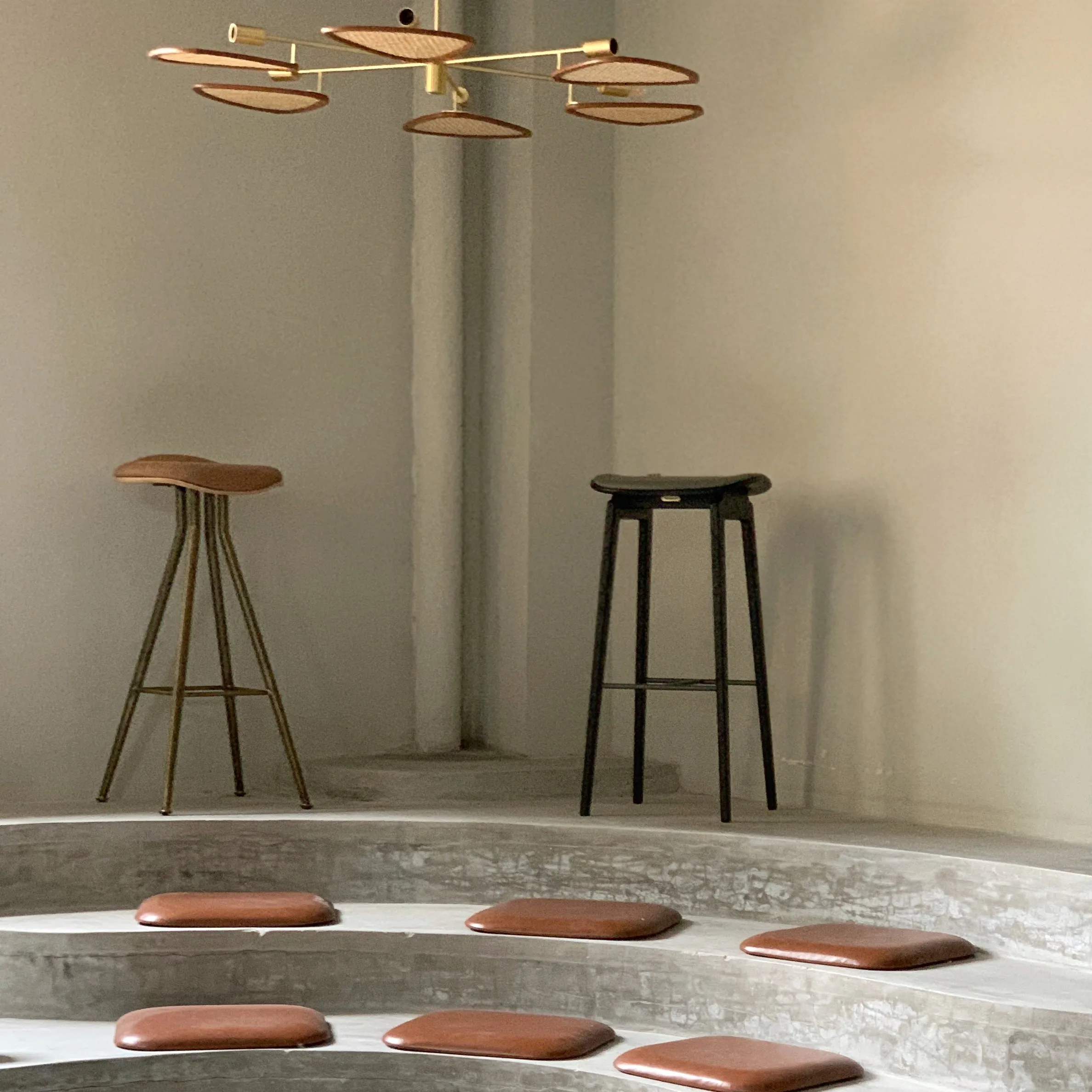 NY11 Bar Stool Leather