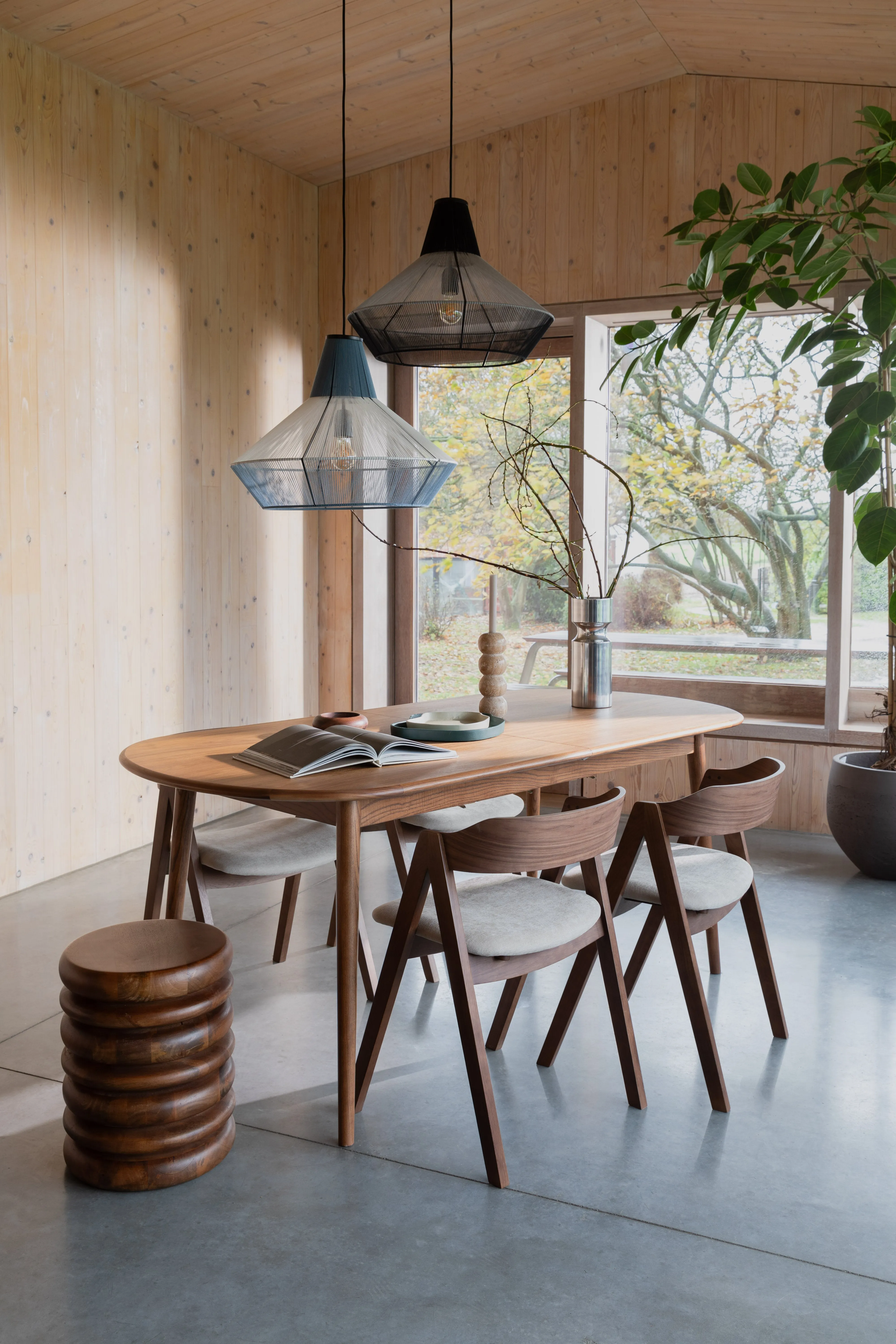 Twist Oval Extendable Dining Table