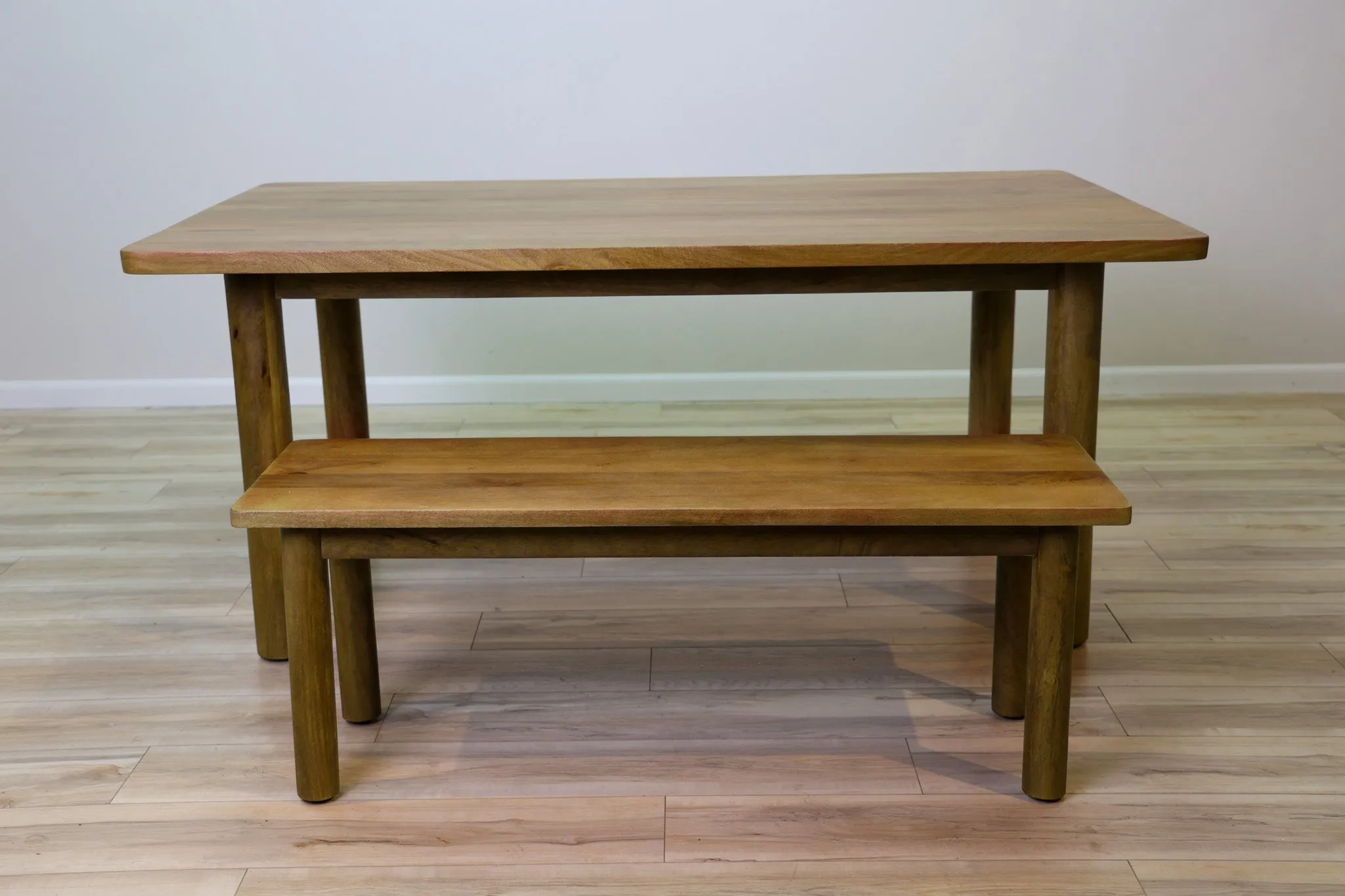 Victoria Dining Table